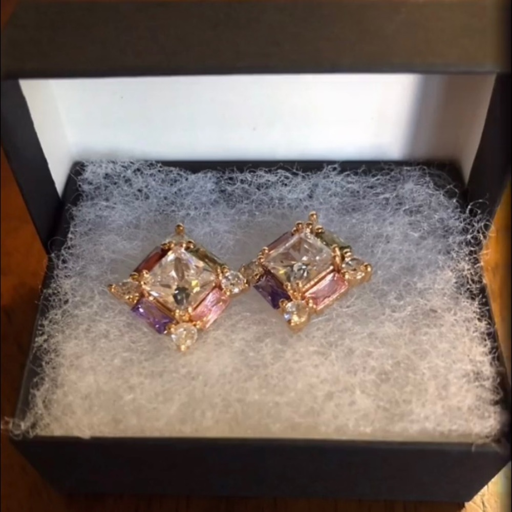 MULTI COLOR EARRINGS